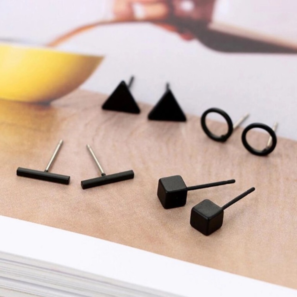 NEW!💙💎BUNDLE 4 PAIRS🖤BLACK🖤GEOMETRIC STUDS💎💙 - Picture 6 of 8
